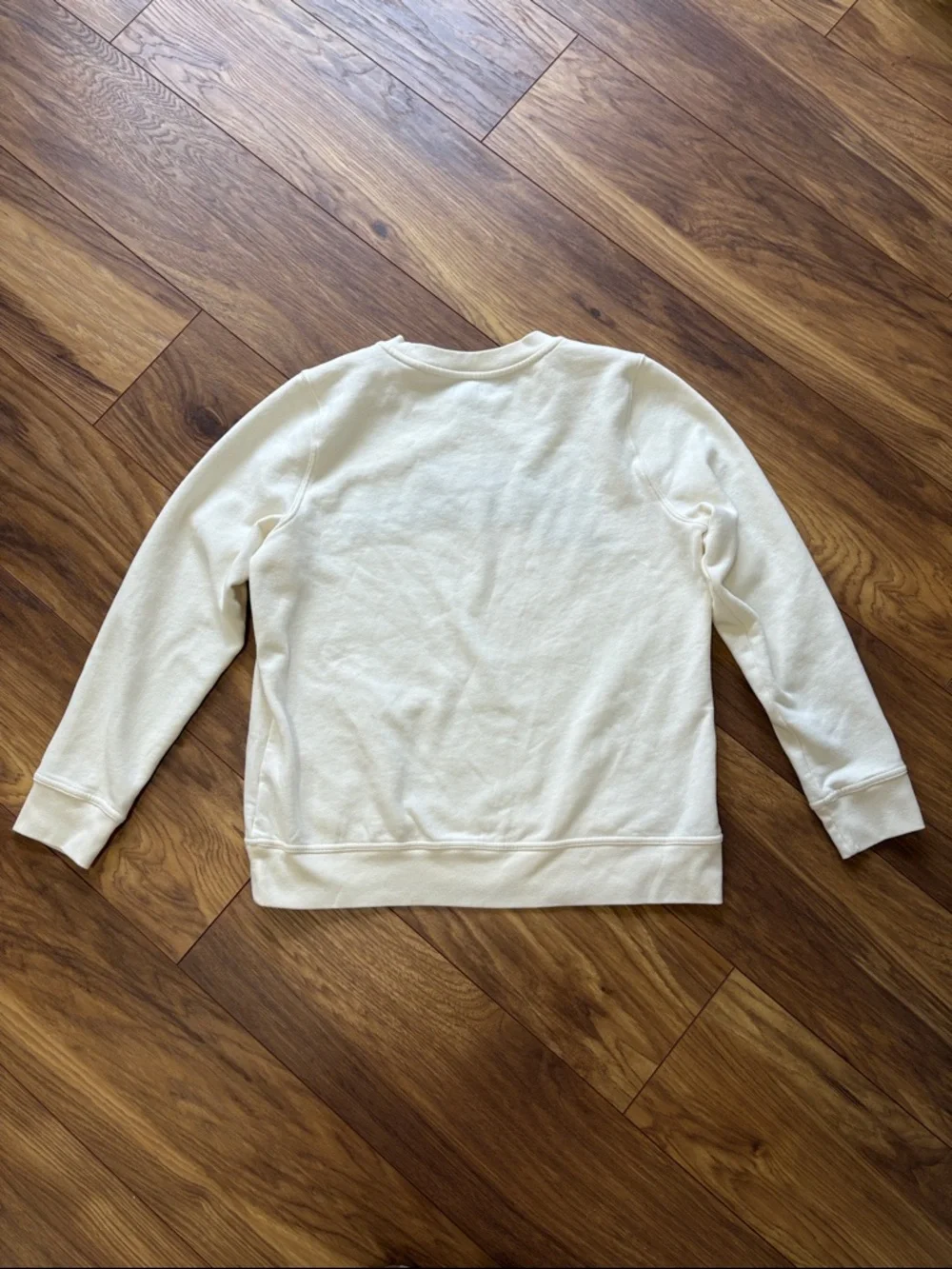 L.L. Bean Women’s Cream Crewneck Sweatshirt with Dark Green Logo Size L - Picture 6 of 7